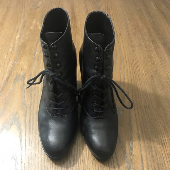 Mia Women’s Heeled Boots - Picture 3 of 5